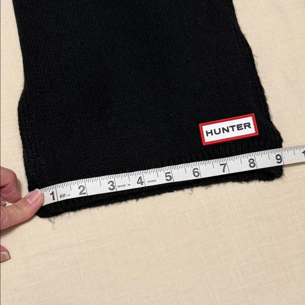 Hunter Classic Black Scarf with Red & White Tag. Unisex.